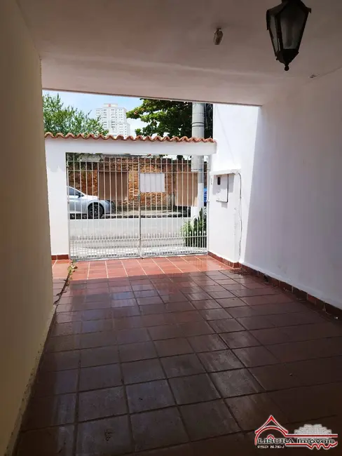 Foto 2 de Casa com 2 quartos à venda, 270m2 em Centro, Jacarei - SP