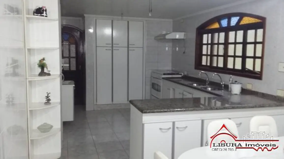 Foto 9 de Casa com 3 quartos à venda em Parque Santo Antônio, Jacarei - SP