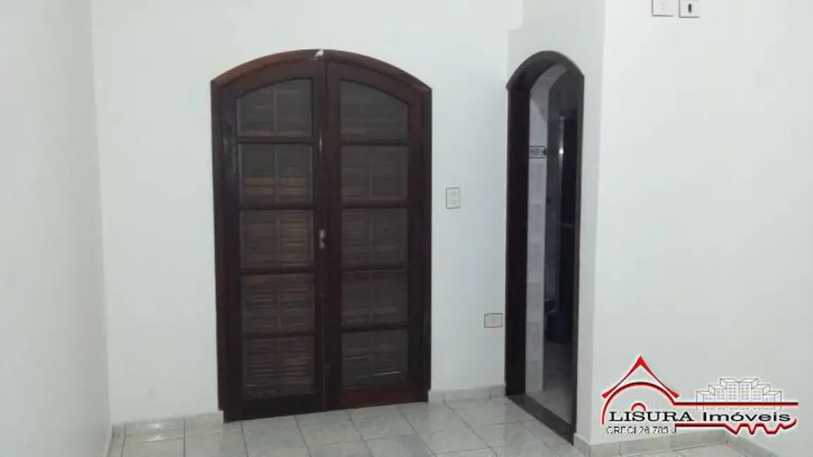 Foto 3 de Casa com 3 quartos à venda em Parque Santo Antônio, Jacarei - SP