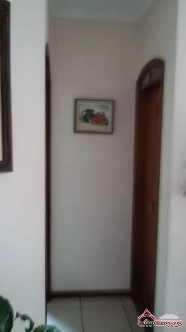 Casa com 3 quartos à venda, 178m2 em Jardim Altos de Santana I, Jacarei - SP - imagem 4 Foto 4 de Casa com 3 quartos à venda, 178m2 em Jardim Altos de Santana I, Jacarei - SP