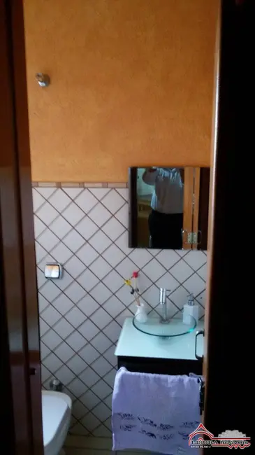 Casa com 3 quartos à venda, 178m2 em Jardim Altos de Santana I, Jacarei - SP - imagem 7 Foto 7 de Casa com 3 quartos à venda, 178m2 em Jardim Altos de Santana I, Jacarei - SP