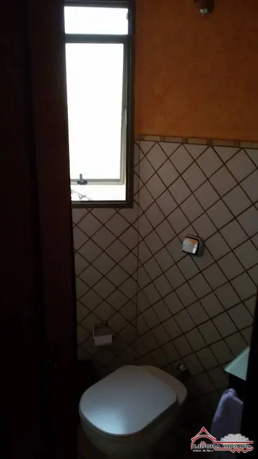 Casa com 3 quartos à venda, 178m2 em Jardim Altos de Santana I, Jacarei - SP - imagem 6 Foto 6 de Casa com 3 quartos à venda, 178m2 em Jardim Altos de Santana I, Jacarei - SP