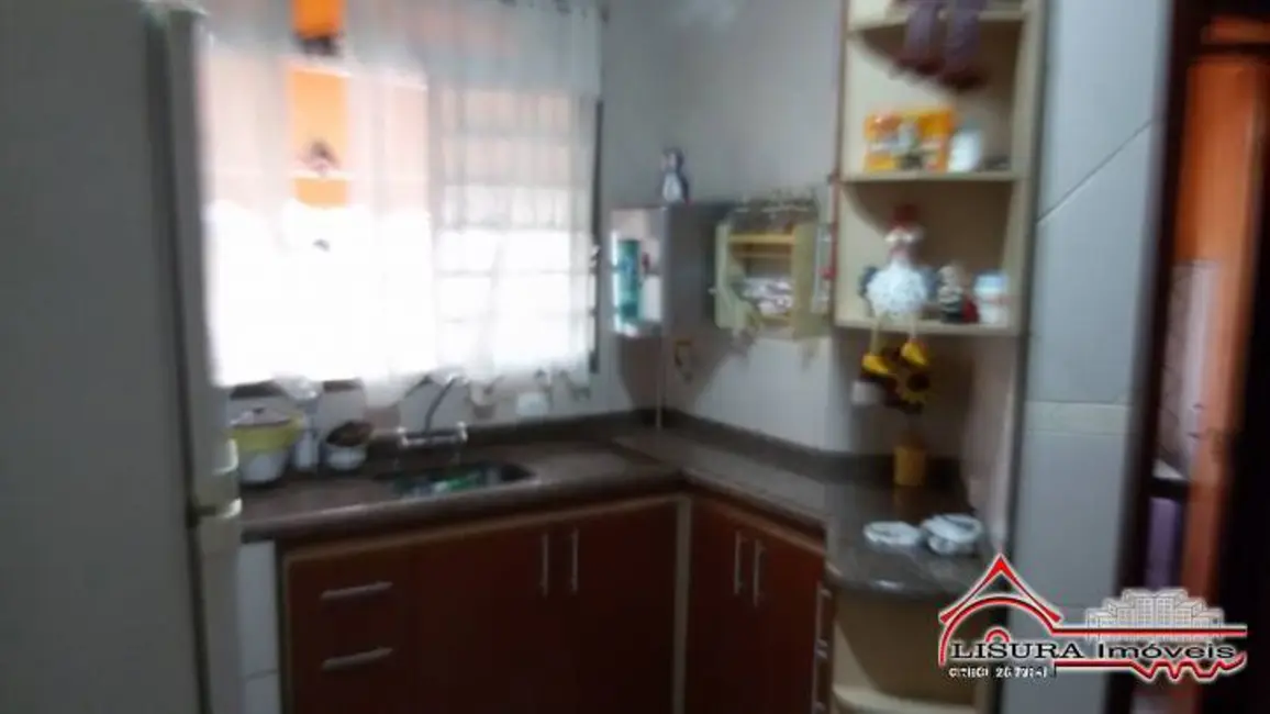 Casa com 3 quartos à venda, 178m2 em Jardim Altos de Santana I, Jacarei - SP - imagem 9 Foto 9 de Casa com 3 quartos à venda, 178m2 em Jardim Altos de Santana I, Jacarei - SP