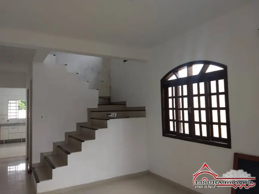 Foto 2 de Casa com 2 quartos à venda em Vila Aprazível, Jacarei - SP