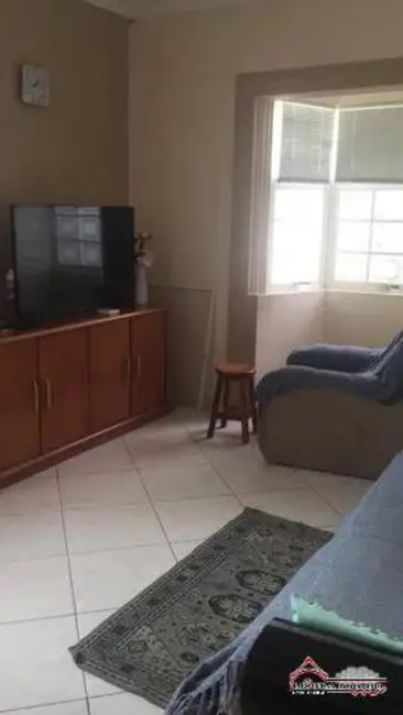 Casa com 2 quartos para alugar em Jardim Terras de Santa Helena, Jacarei - SP - imagem 8 Foto 8 de Casa com 2 quartos para alugar em Jardim Terras de Santa Helena, Jacarei - SP