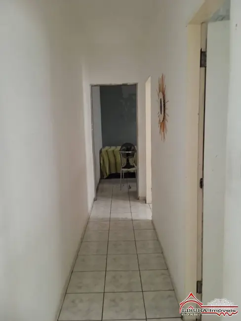 Foto 9 de Casa com 4 quartos à venda, 135m2 em Parque Brasil, Jacarei - SP