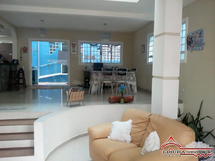 Foto 9 de Casa com 3 quartos à venda, 380m2 em Jardim Terras de São João, Jacarei - SP