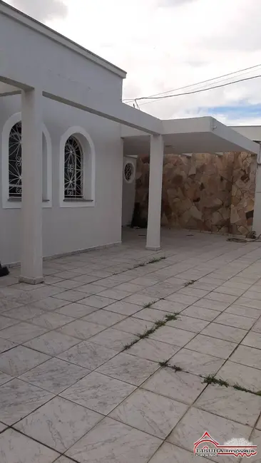 Foto 3 de Casa com 4 quartos à venda em Parque Brasil, Jacarei - SP