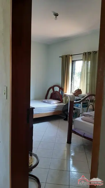 Foto 4 de Casa com 4 quartos à venda, 220m2 em Jardim Terras de São João, Jacarei - SP