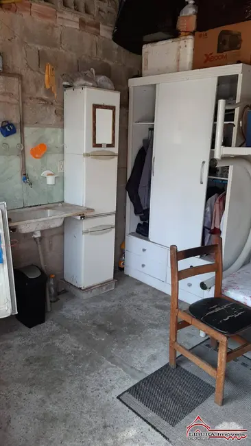 Foto 8 de Casa com 4 quartos à venda, 220m2 em Jardim Terras de São João, Jacarei - SP