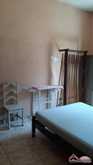 Foto 3 de Casa com 4 quartos à venda, 220m2 em Jardim Terras de São João, Jacarei - SP