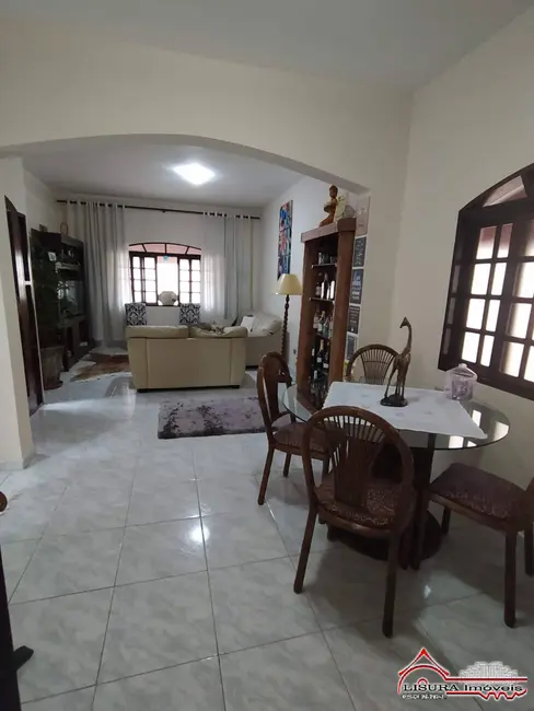 Foto 7 de Casa com 4 quartos à venda, 243m2 em Jardim Terras de São João, Jacarei - SP