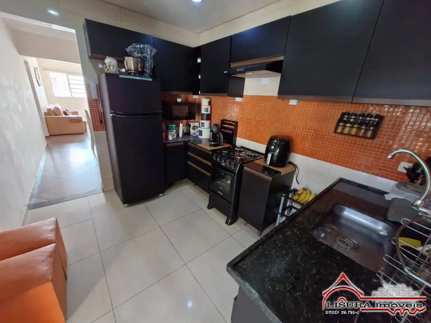 Foto 4 de Casa de Condomínio com 2 quartos à venda, 100m2 em Jardim Maria Amélia, Jacarei - SP