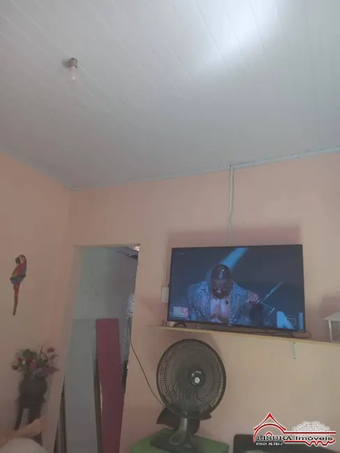 Casa com 3 quartos à venda em Jardim Mesquita, Jacarei - SP - imagem 4 Foto 4 de Casa com 3 quartos à venda em Jardim Mesquita, Jacarei - SP