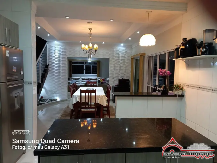 Foto 5 de Casa de Condomínio com 3 quartos à venda em Condomínio Lagoinha, Jacarei - SP