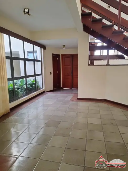 Foto 5 de Casa com 9 quartos à venda, 600m2 em Centro, Jacarei - SP