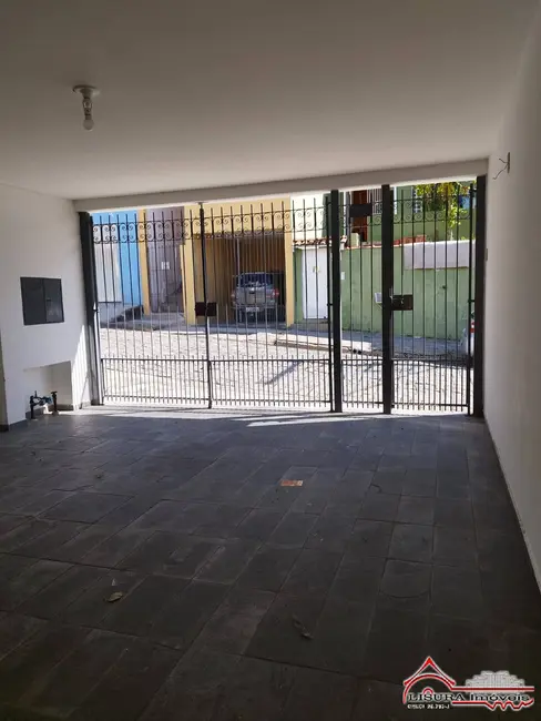 Foto 2 de Casa com 4 quartos à venda, 188m2 em Jardim Bela Vista, Jacarei - SP