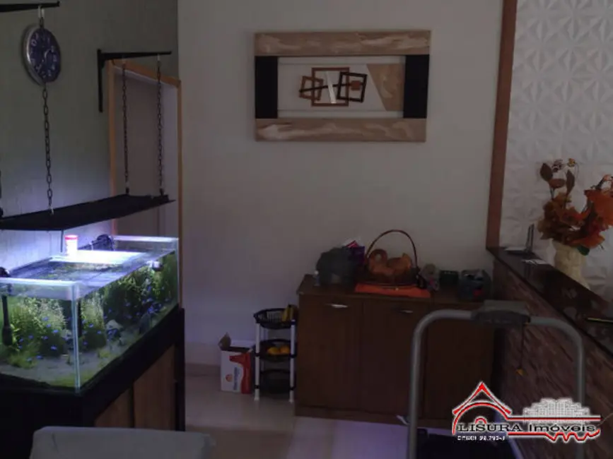 Foto 3 de Casa com 2 quartos à venda, 70m2 em Jardim Santa Marina, Jacarei - SP