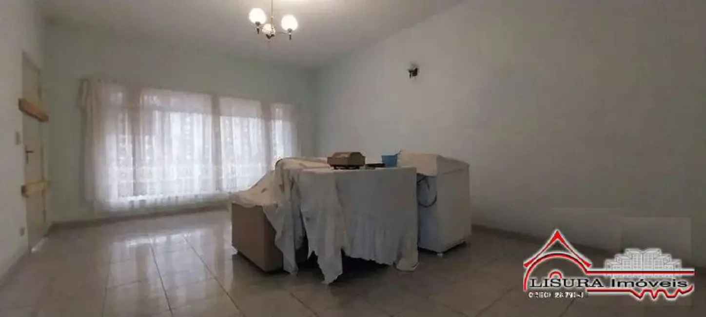 Foto 3 de Casa com 3 quartos à venda, 169m2 em Jardim Pereira do Amparo, Jacarei - SP