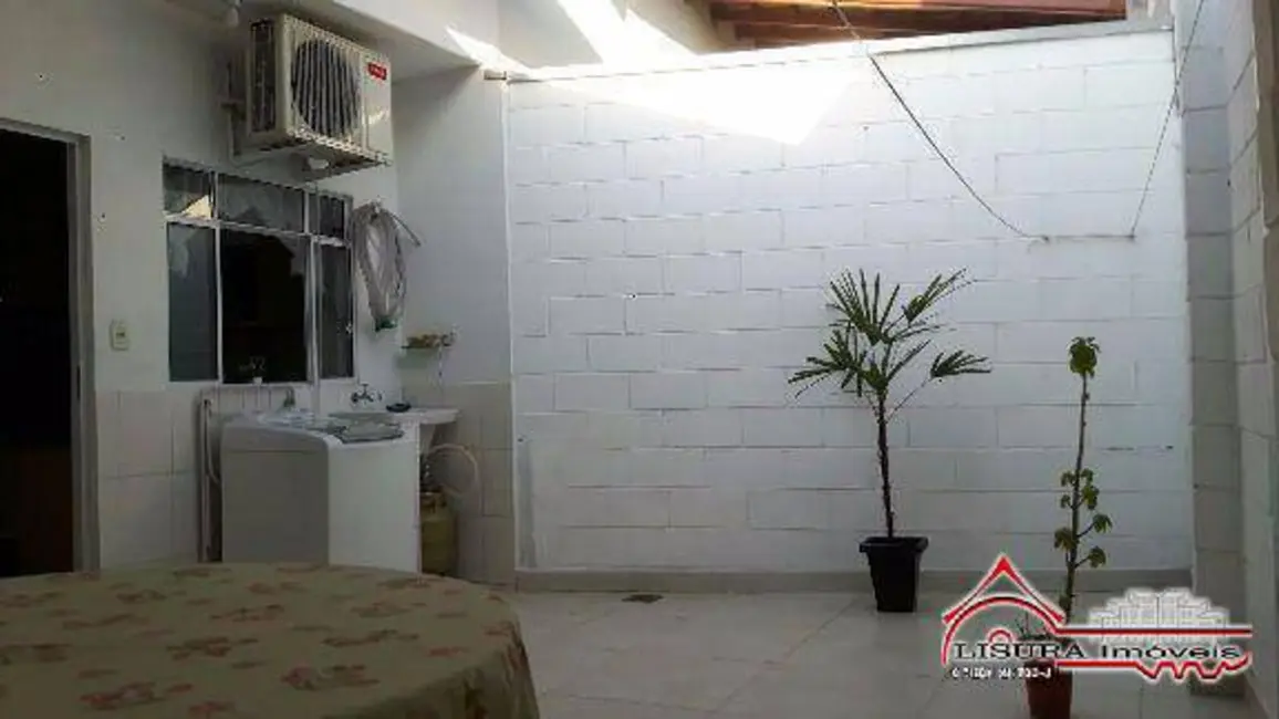 Foto 6 de Casa de Condomínio com 2 quartos à venda, 66m2 em Jardim Colônia, Jacarei - SP