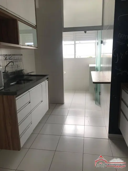 Foto 3 de Apartamento com 2 quartos à venda, 68m2 em Parque Santo Antônio, Jacarei - SP