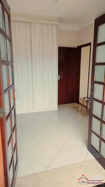 Foto 9 de Casa com 3 quartos à venda, 200m2 em Centro, Jacarei - SP