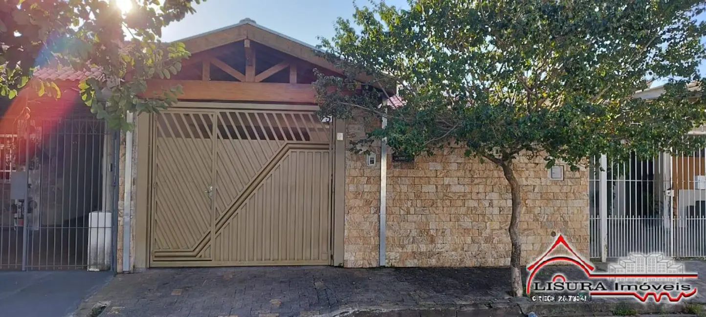 Foto 1 de Casa com 5 quartos à venda em Parque Brasil, Jacarei - SP