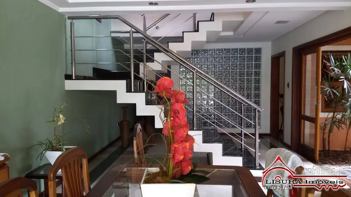 Foto 7 de Casa com 4 quartos à venda, 420m2 em Jacarei - SP