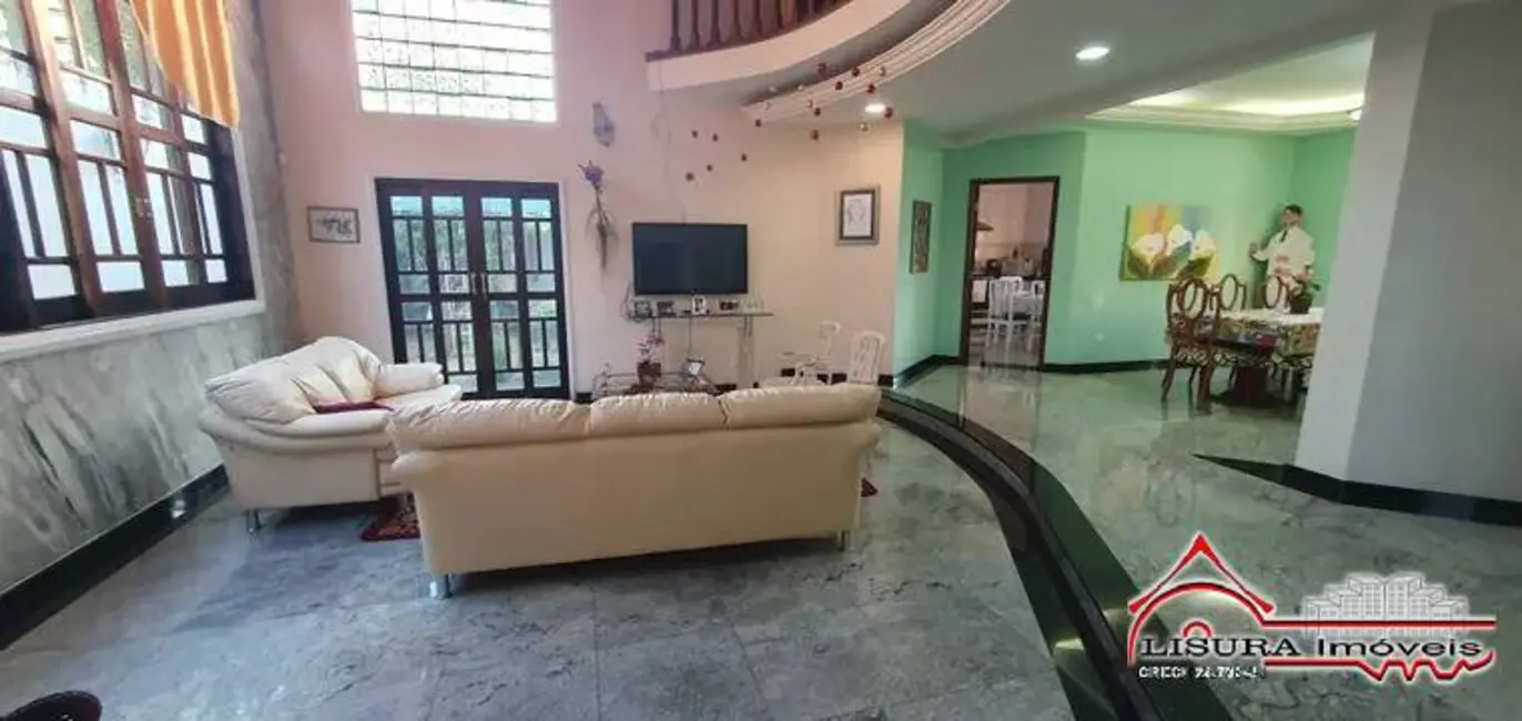 Foto 6 de Casa com 4 quartos à venda, 425m2 em Jardim Santa Maria, Jacarei - SP