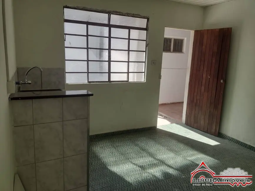 Casa com 5 quartos para alugar em Parque Brasil, Jacarei - SP - imagem 5 Foto 5 de Casa com 5 quartos para alugar em Parque Brasil, Jacarei - SP