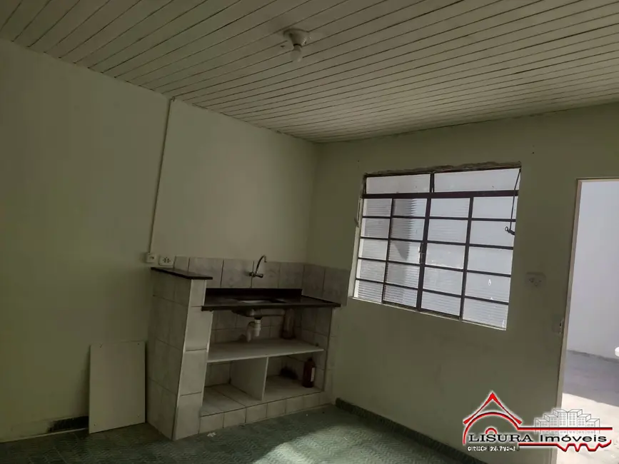 Casa com 5 quartos para alugar em Parque Brasil, Jacarei - SP - imagem 8 Foto 8 de Casa com 5 quartos para alugar em Parque Brasil, Jacarei - SP