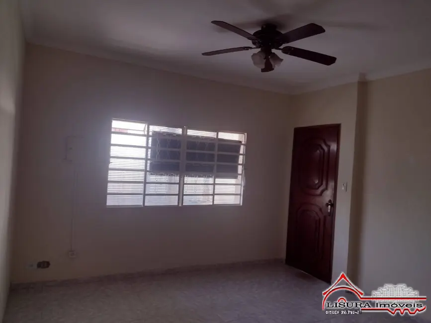 Casa com 5 quartos para alugar em Parque Brasil, Jacarei - SP - imagem 7 Foto 7 de Casa com 5 quartos para alugar em Parque Brasil, Jacarei - SP