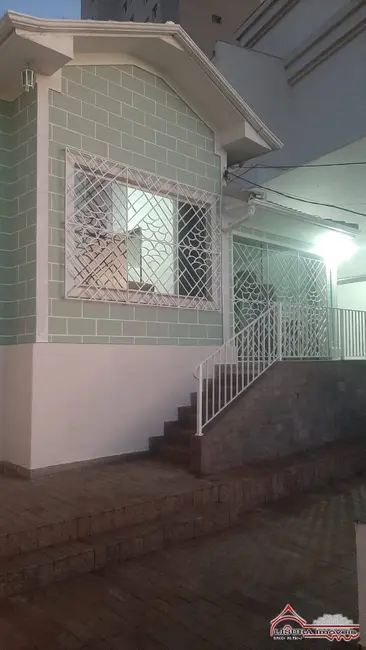 Foto 3 de Casa com 2 quartos à venda, 240m2 em Centro, Jacarei - SP