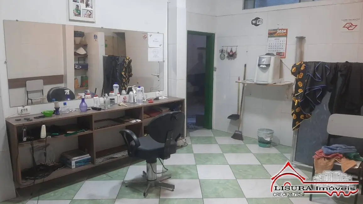 Foto 3 de Casa com 4 quartos à venda, 304m2 em Parque Itamarati, Jacarei - SP