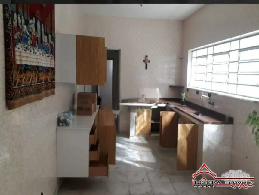 Foto 4 de Casa com 3 quartos à venda, 185m2 em Centro, Jacarei - SP