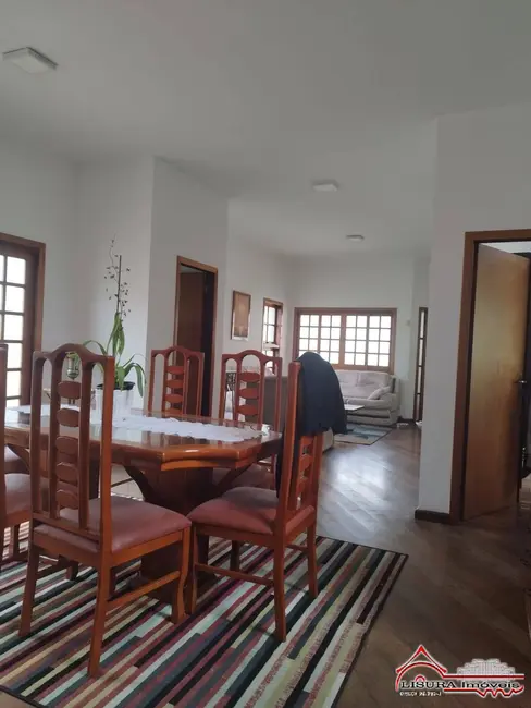 Foto 7 de Casa com 4 quartos à venda, 311m2 em Centro, Jacarei - SP