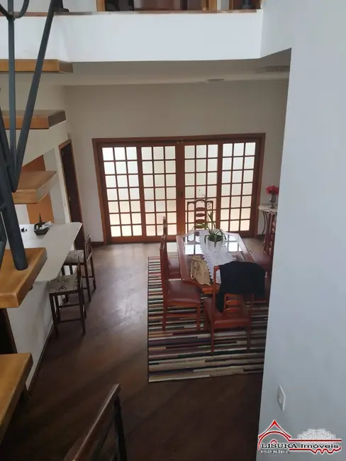 Foto 4 de Casa com 4 quartos à venda, 311m2 em Centro, Jacarei - SP