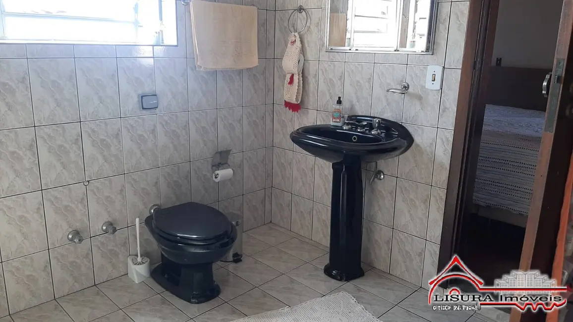 Foto 9 de Casa com 3 quartos à venda, 70m2 em Centro, Jacarei - SP