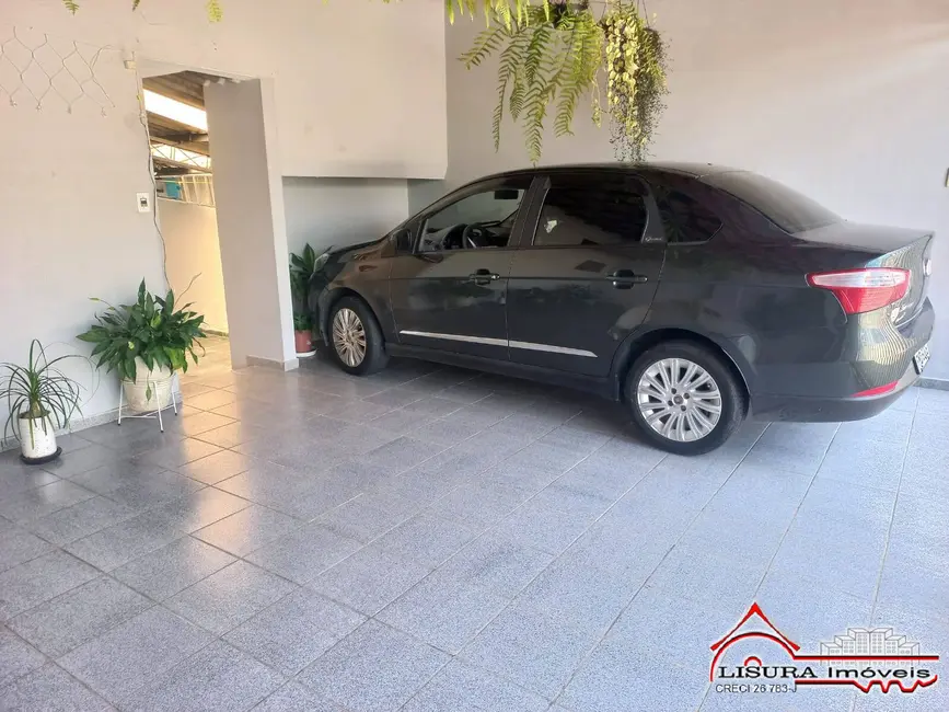 Foto 3 de Casa com 3 quartos à venda, 128m2 em Parque Santo Antônio, Jacarei - SP