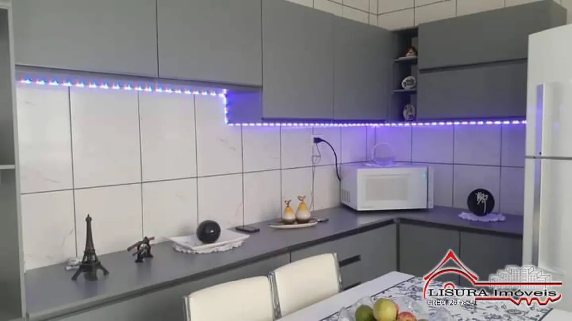 Foto 5 de Casa com 3 quartos à venda, 128m2 em Parque Santo Antônio, Jacarei - SP