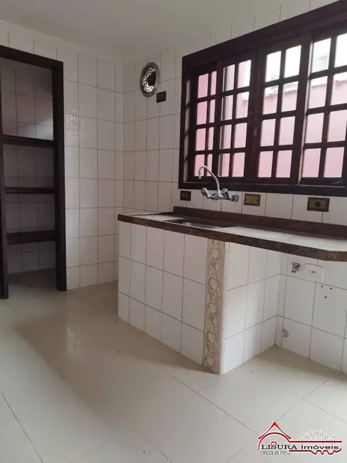 Foto 6 de Casa com 3 quartos à venda, 250m2 em Jardim Siesta, Jacarei - SP