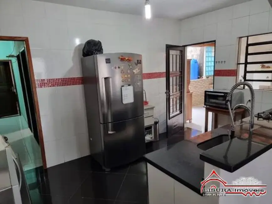 Foto 4 de Casa com 4 quartos à venda, 434m2 em Jardim Pereira do Amparo, Jacarei - SP