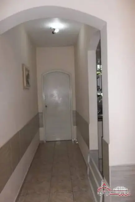 Foto 7 de Casa com 2 quartos à venda, 180m2 em Parque Santo Antônio, Jacarei - SP