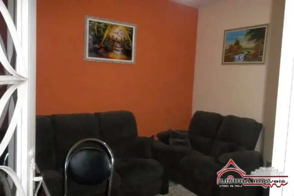 Foto 4 de Casa com 2 quartos à venda, 180m2 em Parque Santo Antônio, Jacarei - SP