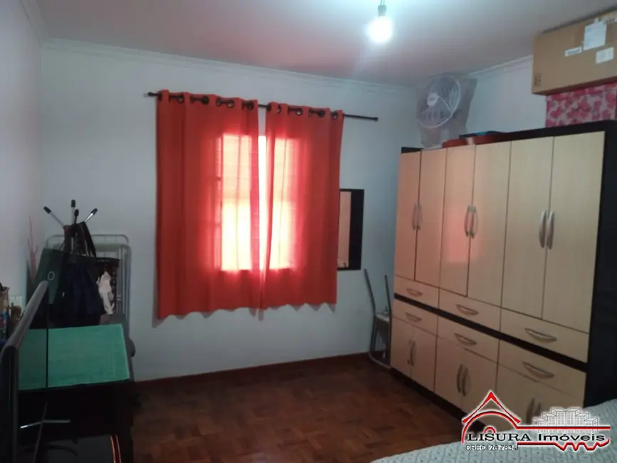 Foto 8 de Casa com 2 quartos à venda, 87m2 em Centro, Jacarei - SP