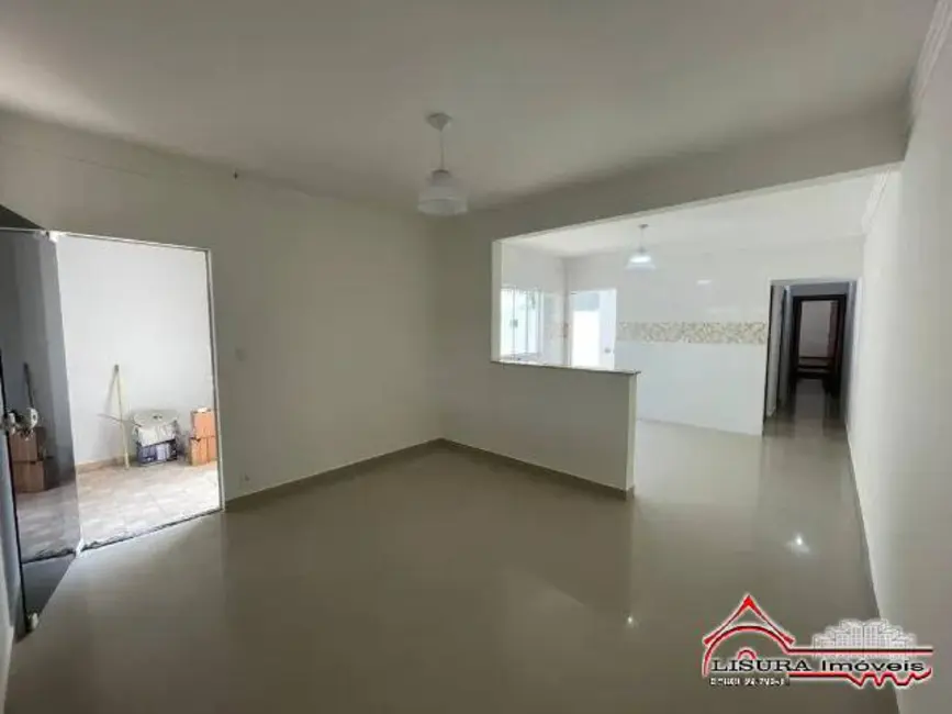 Foto 4 de Casa com 3 quartos à venda, 160m2 em Centro, Jacarei - SP