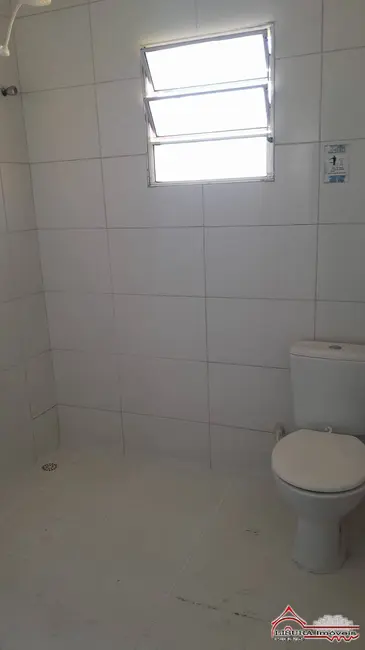 Casa com 2 quartos para alugar em Guararema - SP - imagem 4 Foto 4 de Casa com 2 quartos para alugar em Guararema - SP