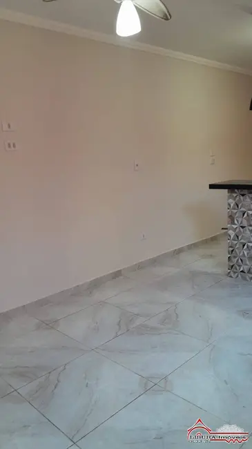 Casa com 2 quartos para alugar em Guararema - SP - imagem 6 Foto 6 de Casa com 2 quartos para alugar em Guararema - SP