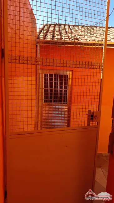 Casa com 2 quartos para alugar em Guararema - SP - imagem 4 Foto 4 de Casa com 2 quartos para alugar em Guararema - SP