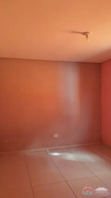 Casa com 2 quartos para alugar em Guararema - SP - imagem 3 Foto 3 de Casa com 2 quartos para alugar em Guararema - SP